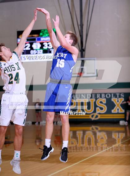 Thumbnail 2 in Lincoln East @ Pius X photogallery.