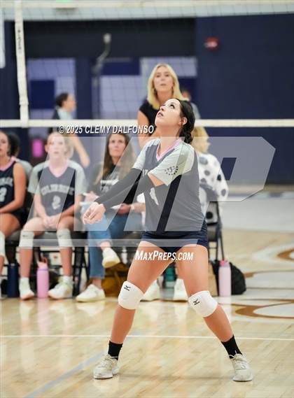 Thumbnail 3 in Regis Jesuit @ Columbine photogallery.