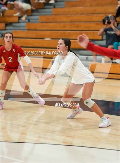 Thumbnail 3 in Regis Jesuit @ Columbine photogallery.