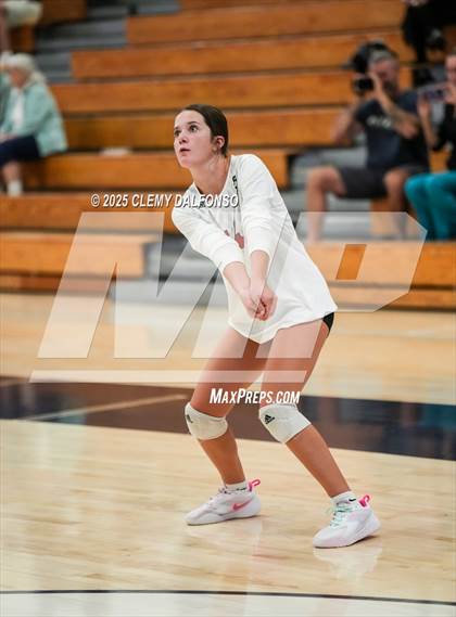 Thumbnail 3 in Regis Jesuit @ Columbine photogallery.