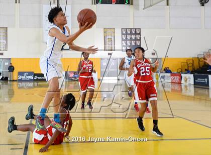 Thumbnail 3 in Price vs. Bellarmine-Jefferson (CIF SS D6 Final) photogallery.