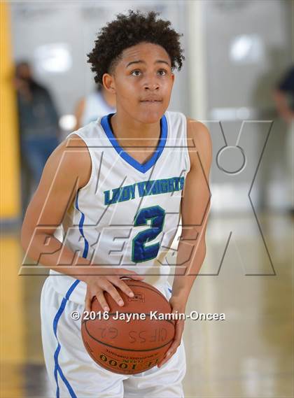 Thumbnail 3 in Price vs. Bellarmine-Jefferson (CIF SS D6 Final) photogallery.