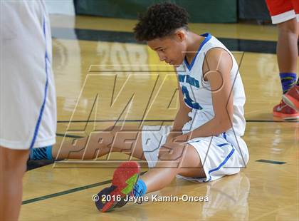 Thumbnail 3 in Price vs. Bellarmine-Jefferson (CIF SS D6 Final) photogallery.