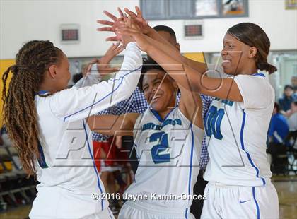 Thumbnail 2 in Price vs. Bellarmine-Jefferson (CIF SS D6 Final) photogallery.