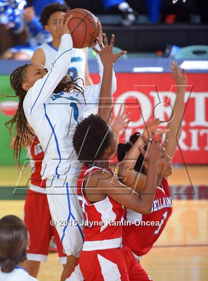 Thumbnail 2 in Price vs. Bellarmine-Jefferson (CIF SS D6 Final) photogallery.