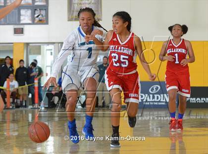 Thumbnail 2 in Price vs. Bellarmine-Jefferson (CIF SS D6 Final) photogallery.