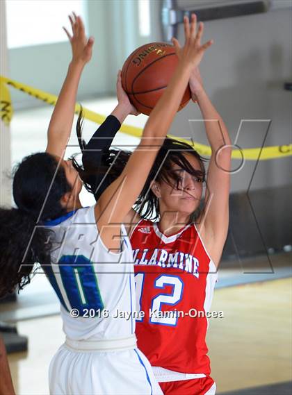 Thumbnail 3 in Price vs. Bellarmine-Jefferson (CIF SS D6 Final) photogallery.