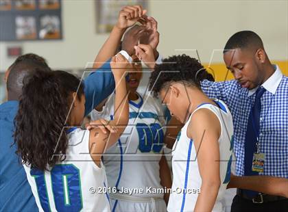 Thumbnail 3 in Price vs. Bellarmine-Jefferson (CIF SS D6 Final) photogallery.