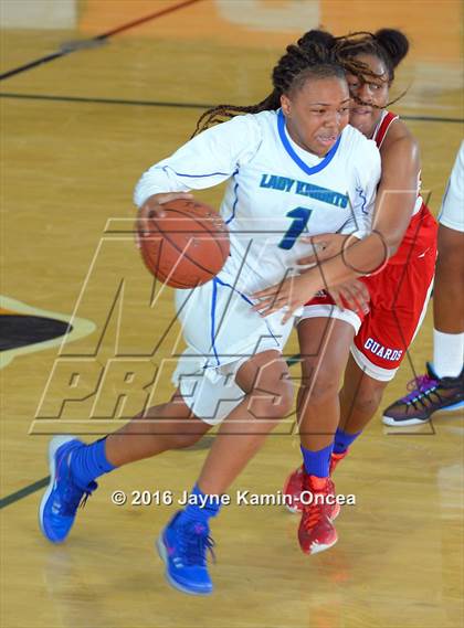 Thumbnail 3 in Price vs. Bellarmine-Jefferson (CIF SS D6 Final) photogallery.
