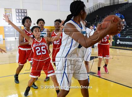 Thumbnail 1 in Price vs. Bellarmine-Jefferson (CIF SS D6 Final) photogallery.
