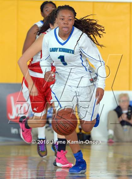 Thumbnail 2 in Price vs. Bellarmine-Jefferson (CIF SS D6 Final) photogallery.