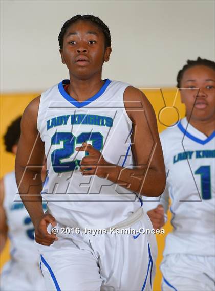 Thumbnail 1 in Price vs. Bellarmine-Jefferson (CIF SS D6 Final) photogallery.
