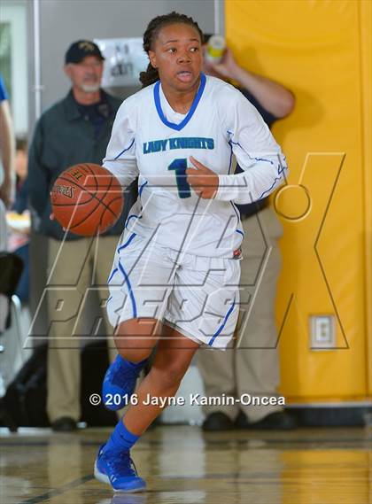 Thumbnail 1 in Price vs. Bellarmine-Jefferson (CIF SS D6 Final) photogallery.