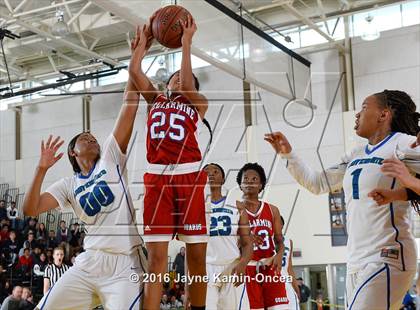 Thumbnail 2 in Price vs. Bellarmine-Jefferson (CIF SS D6 Final) photogallery.