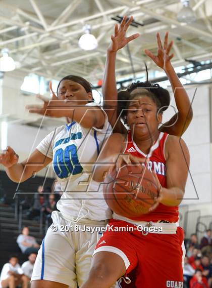 Thumbnail 3 in Price vs. Bellarmine-Jefferson (CIF SS D6 Final) photogallery.