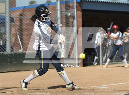 Thumbnail 2 in Canyon @ Millikan photogallery.