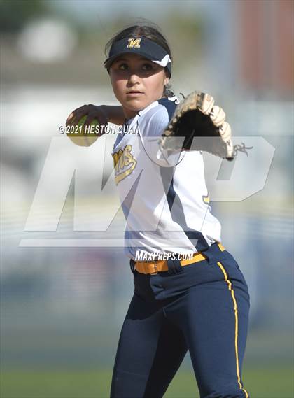Thumbnail 3 in Canyon @ Millikan photogallery.