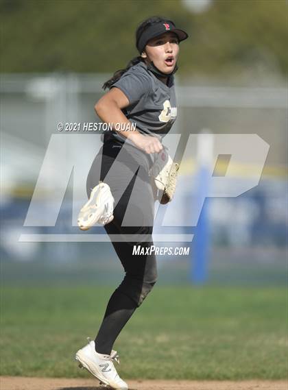 Thumbnail 1 in Canyon @ Millikan photogallery.