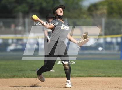 Thumbnail 2 in Canyon @ Millikan photogallery.