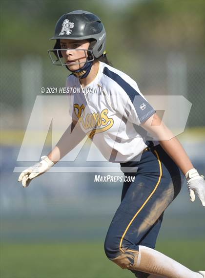 Thumbnail 2 in Canyon @ Millikan photogallery.