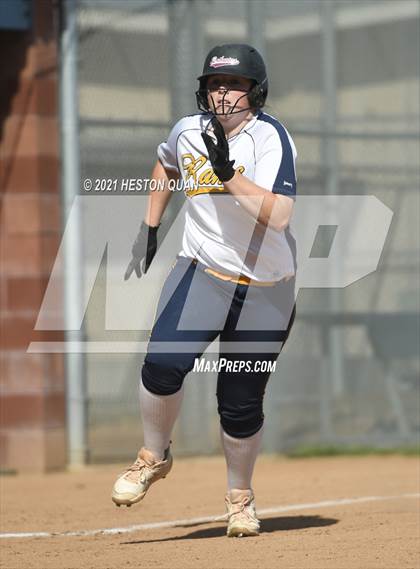 Thumbnail 2 in Canyon @ Millikan photogallery.