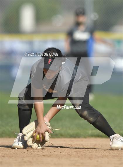 Thumbnail 3 in Canyon @ Millikan photogallery.