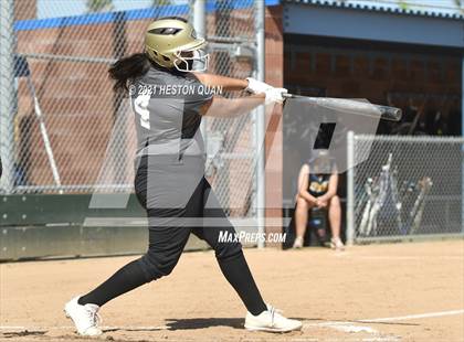 Thumbnail 2 in Canyon @ Millikan photogallery.