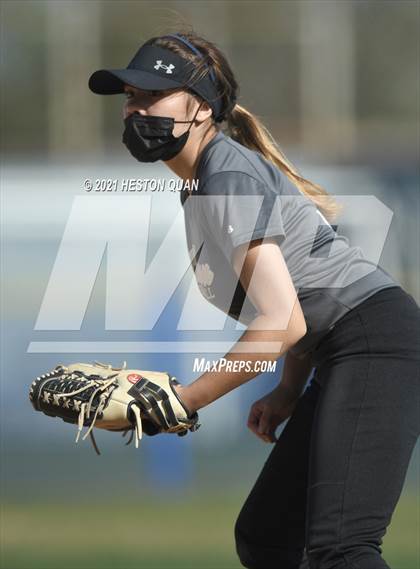 Thumbnail 3 in Canyon @ Millikan photogallery.