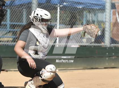 Thumbnail 1 in Canyon @ Millikan photogallery.