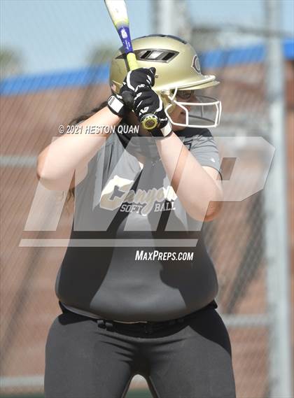 Thumbnail 3 in Canyon @ Millikan photogallery.
