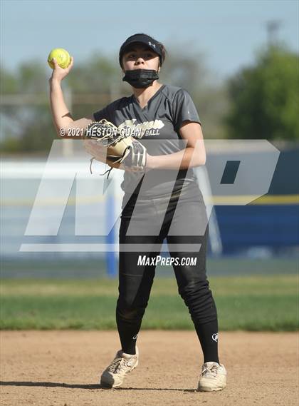 Thumbnail 2 in Canyon @ Millikan photogallery.