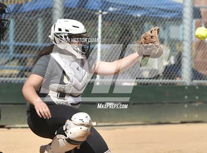 Thumbnail 3 in Canyon @ Millikan photogallery.