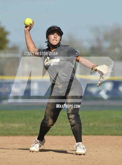 Thumbnail 2 in Canyon @ Millikan photogallery.