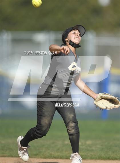 Thumbnail 3 in Canyon @ Millikan photogallery.