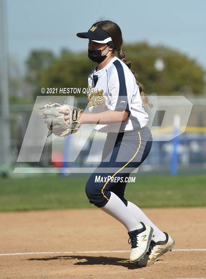 Thumbnail 3 in Canyon @ Millikan photogallery.