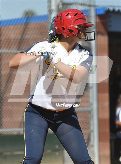 Thumbnail 2 in Canyon @ Millikan photogallery.