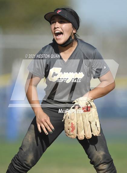 Thumbnail 2 in Canyon @ Millikan photogallery.