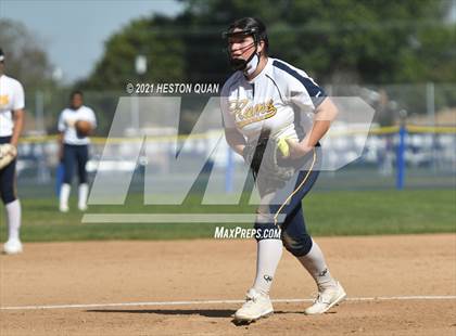 Thumbnail 2 in Canyon @ Millikan photogallery.