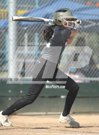 Thumbnail 2 in Canyon @ Millikan photogallery.