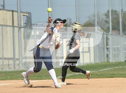 Thumbnail 2 in Canyon @ Millikan photogallery.