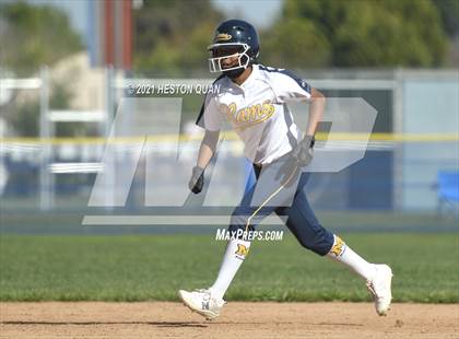 Thumbnail 1 in Canyon @ Millikan photogallery.