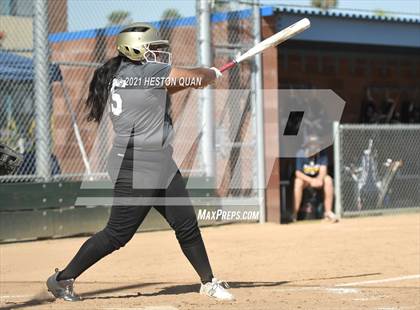 Thumbnail 1 in Canyon @ Millikan photogallery.