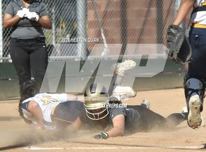 Thumbnail 1 in Canyon @ Millikan photogallery.