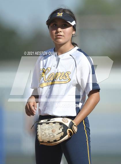Thumbnail 3 in Canyon @ Millikan photogallery.