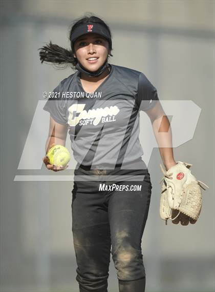 Thumbnail 3 in Canyon @ Millikan photogallery.