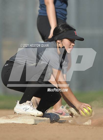 Thumbnail 3 in Canyon @ Millikan photogallery.