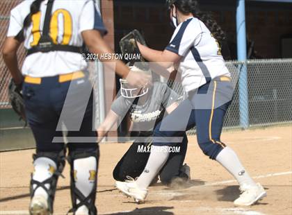 Thumbnail 2 in Canyon @ Millikan photogallery.
