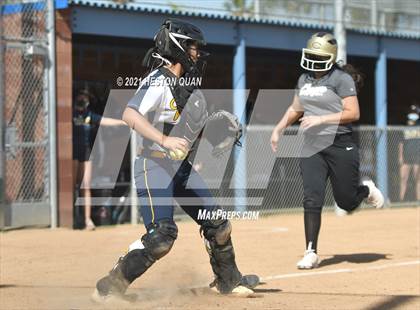 Thumbnail 3 in Canyon @ Millikan photogallery.