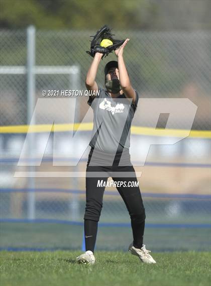 Thumbnail 2 in Canyon @ Millikan photogallery.