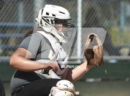 Thumbnail 3 in Canyon @ Millikan photogallery.